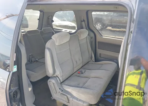 2004 Ford Freestar Se z USA, uszkodzony, nr VIN 2FMZA51654BB24799